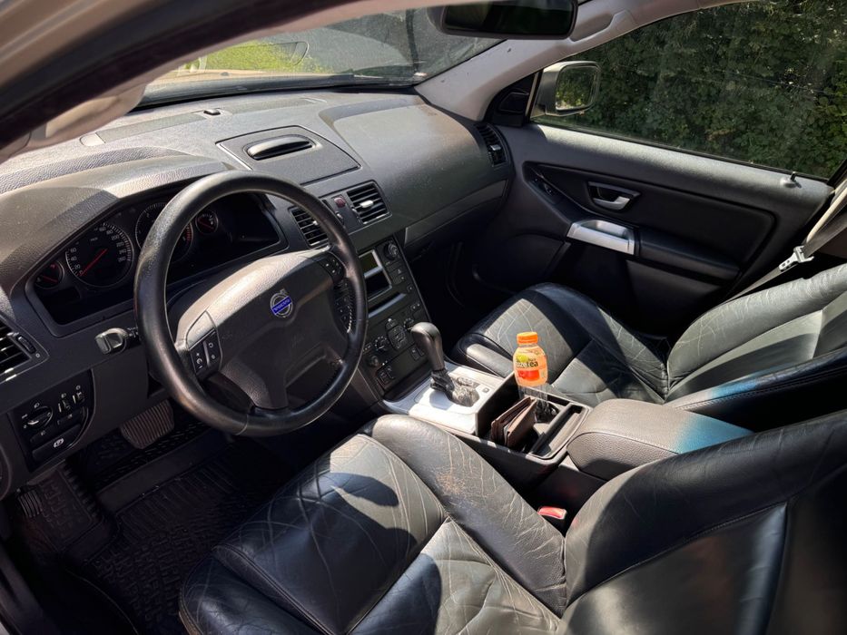 Volvo xc90 an 2004
