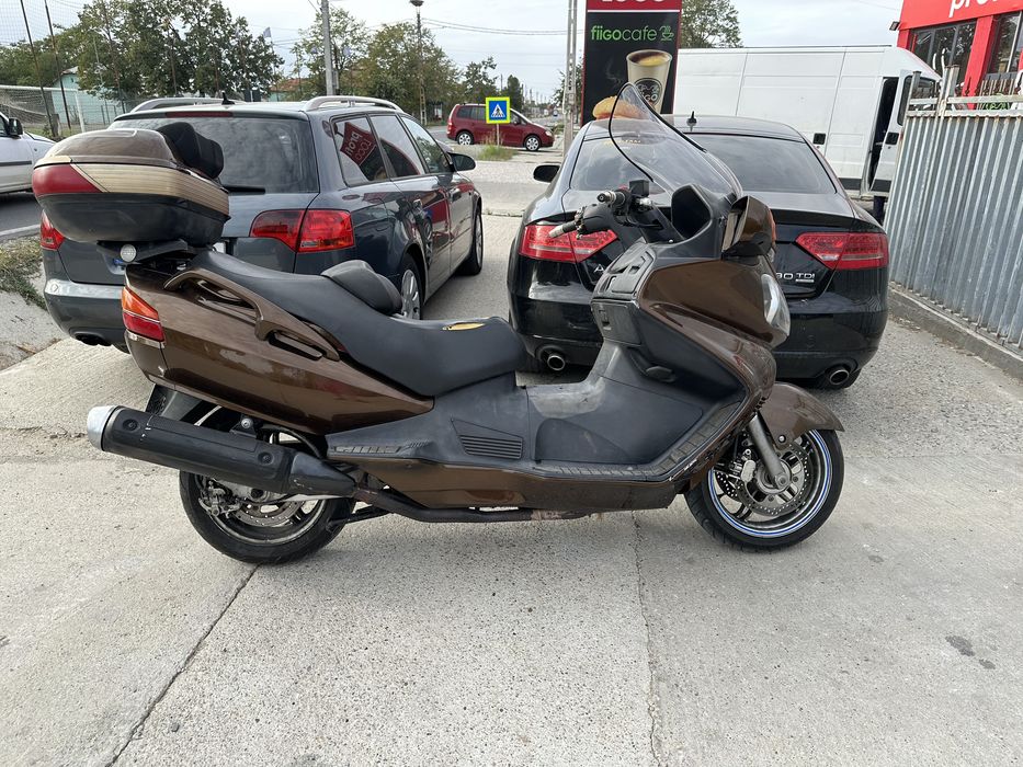 Suzuki burgman 650