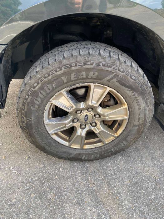 Гуми с джанти 6Х135 18