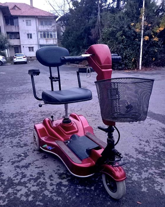 Scuter Carut electric pentru persoane cu dizabilități handicap