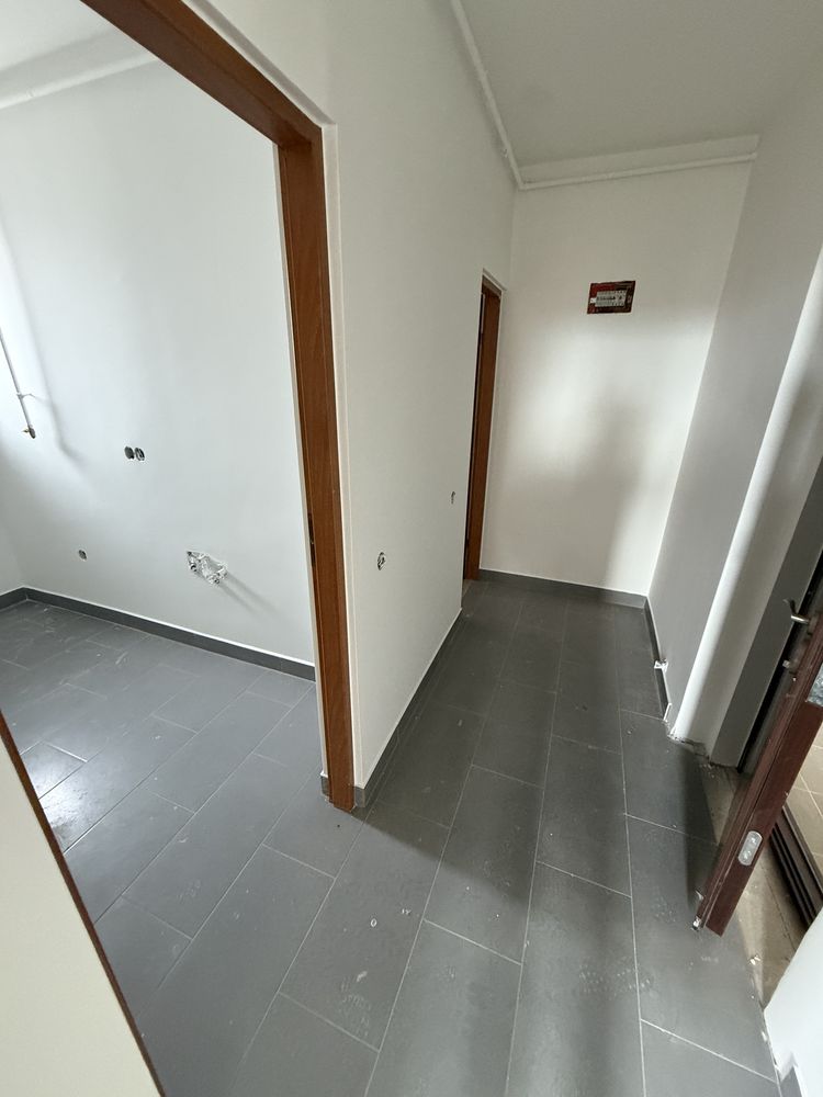 Ofer spre Vanzare Aparament cu 1 Camera / Studio zona Str. Poligonului