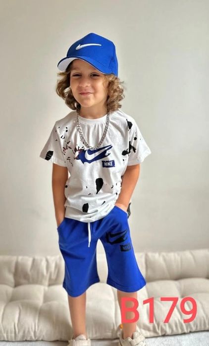 Детски екипи за момче и момиче