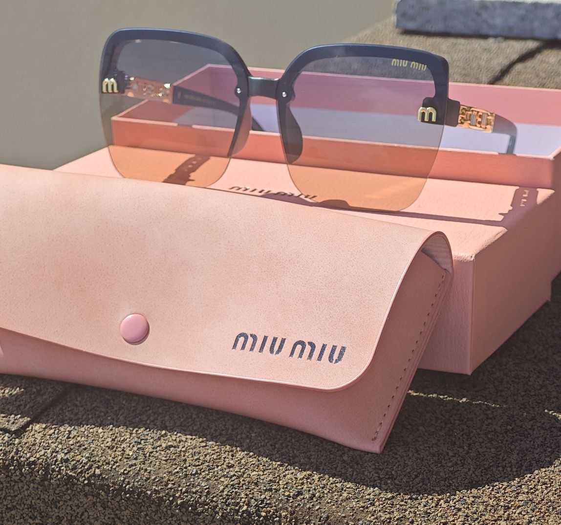 Ochelari de soare Miu Miu