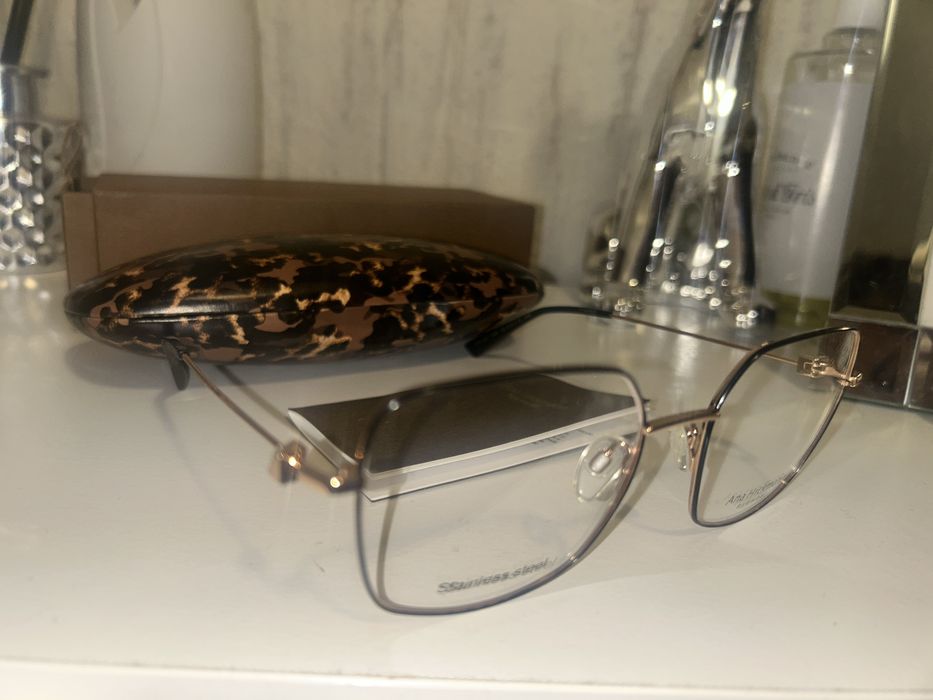 Rama ochelari Anna Hickmann