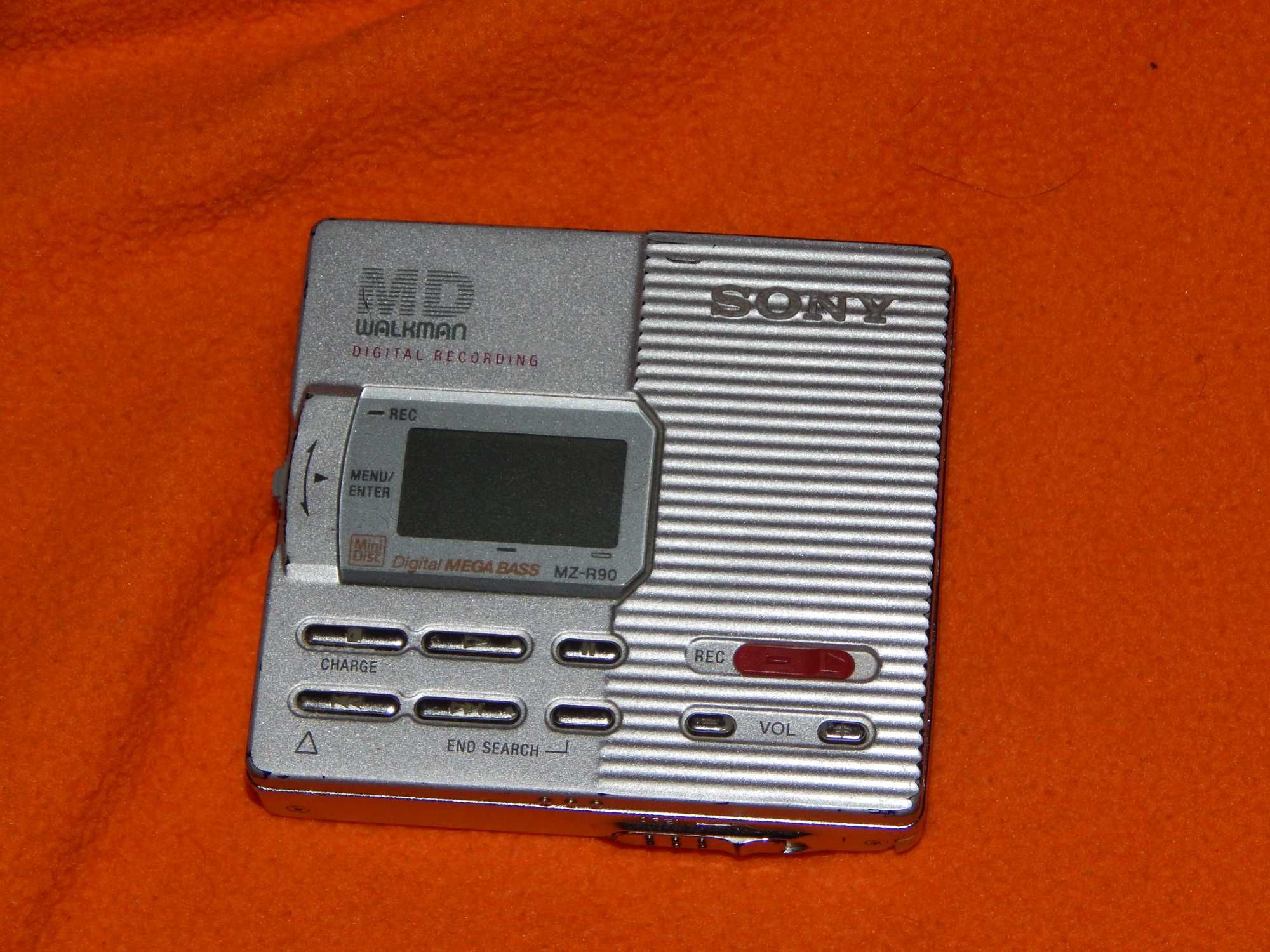 MiniDisc portabil  , walkman SONY MZ-R90 , obiect de colectie