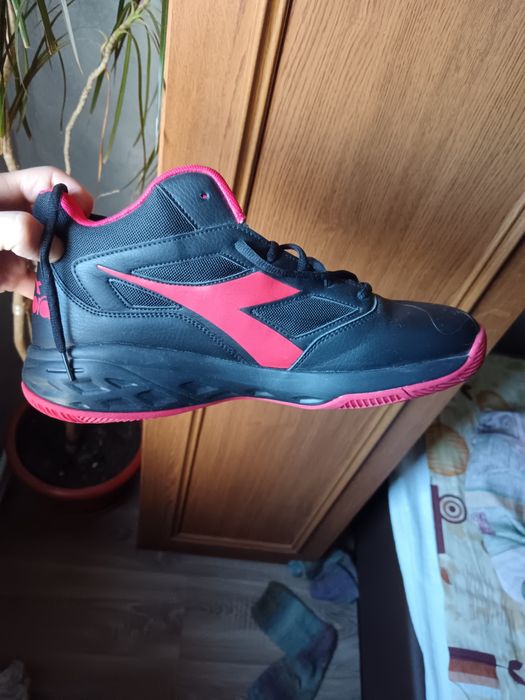 Adidași diadora 47
