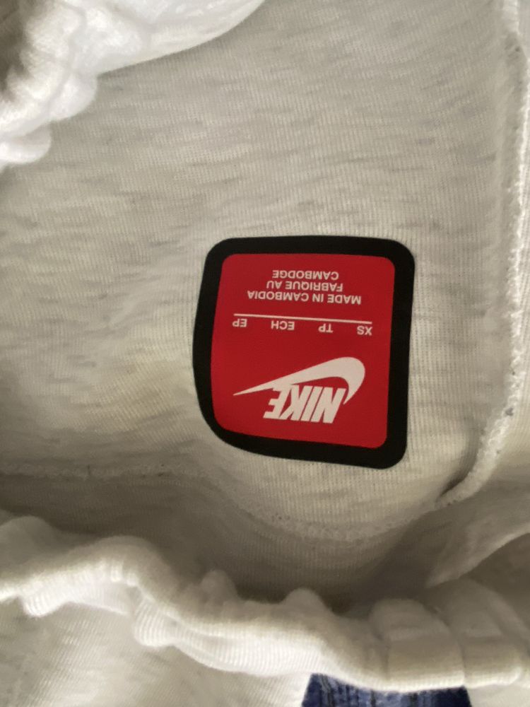 Долнище на Nike teck fleece