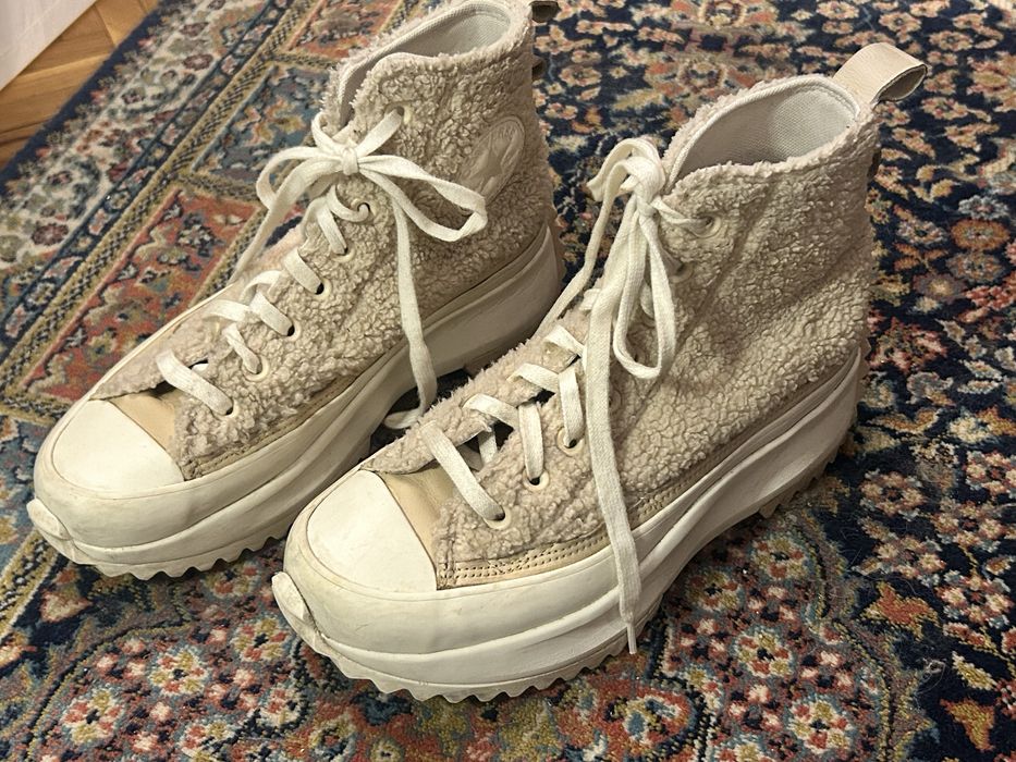 Converse Run Star Hike