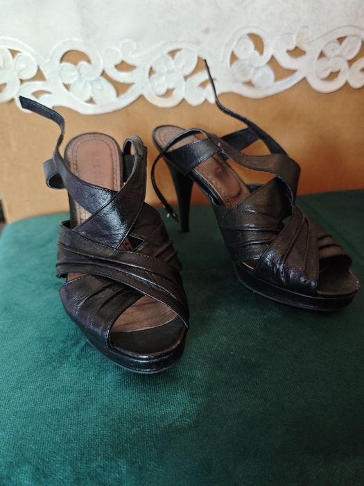 Естествена кожа сандали