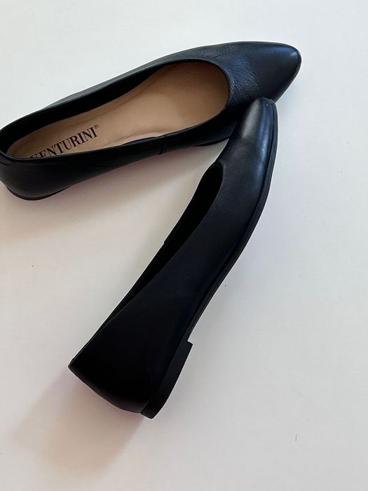 Кокетни черни елегантни обувки Venturini