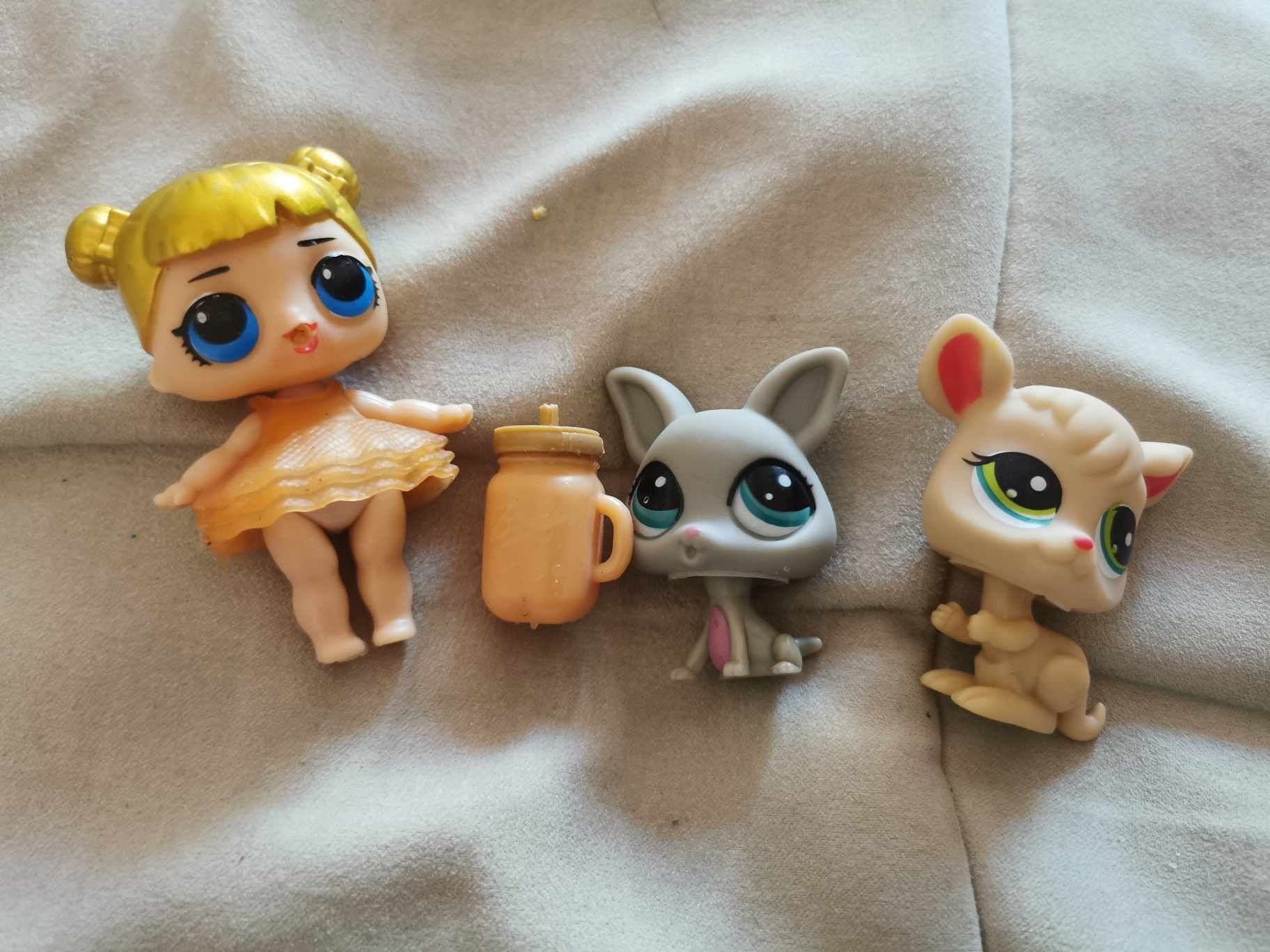 Кукли играчки на различни герои