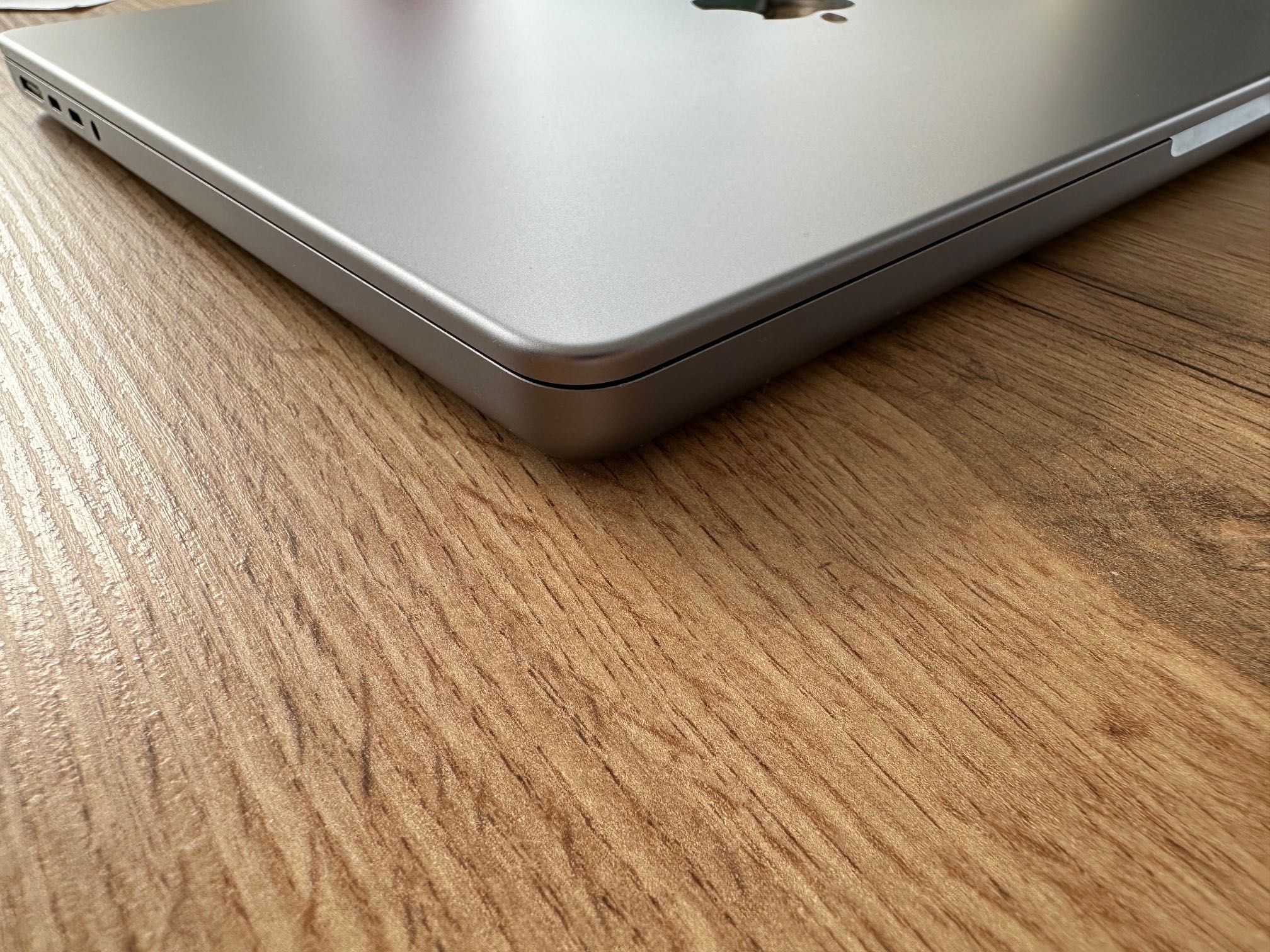 MacBook Pro 14" M3 8-CPU, 10-GPU, 16GB RAM, 512SSD,ГАРАНЦИЯ