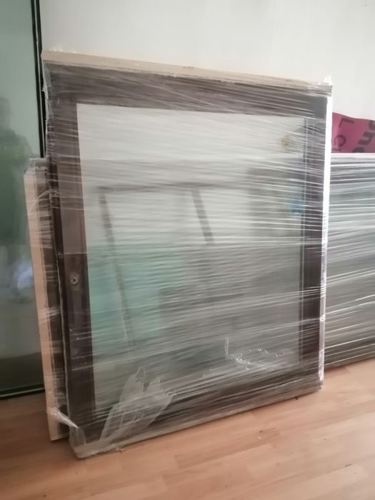 Vand termopane lemn masiv esenta tare oscilobatante produse in Austria