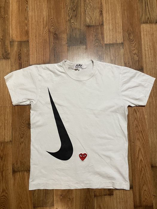 PLAY comme des garcon X Nike white tee