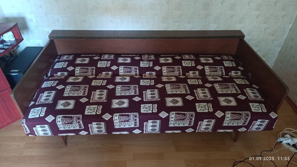 Продавам Холова Гарнитура.
