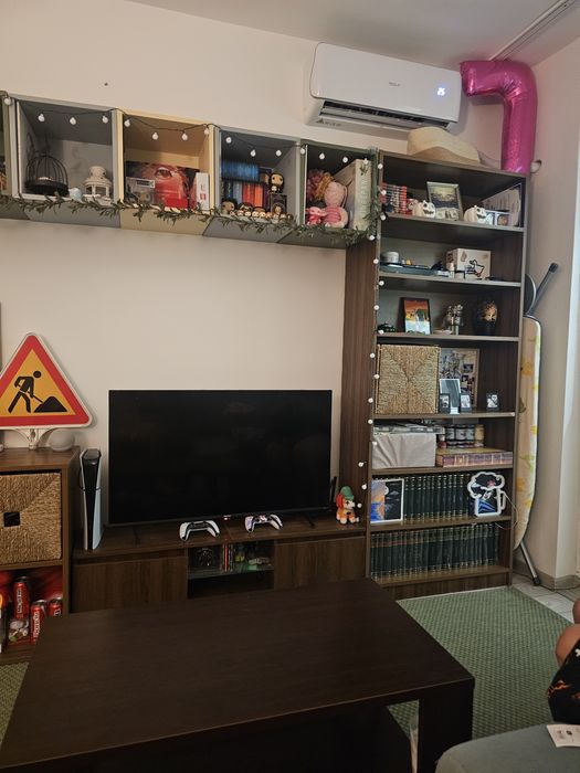 Mobila living comoda+bibliotca+etajera+masa de cafea