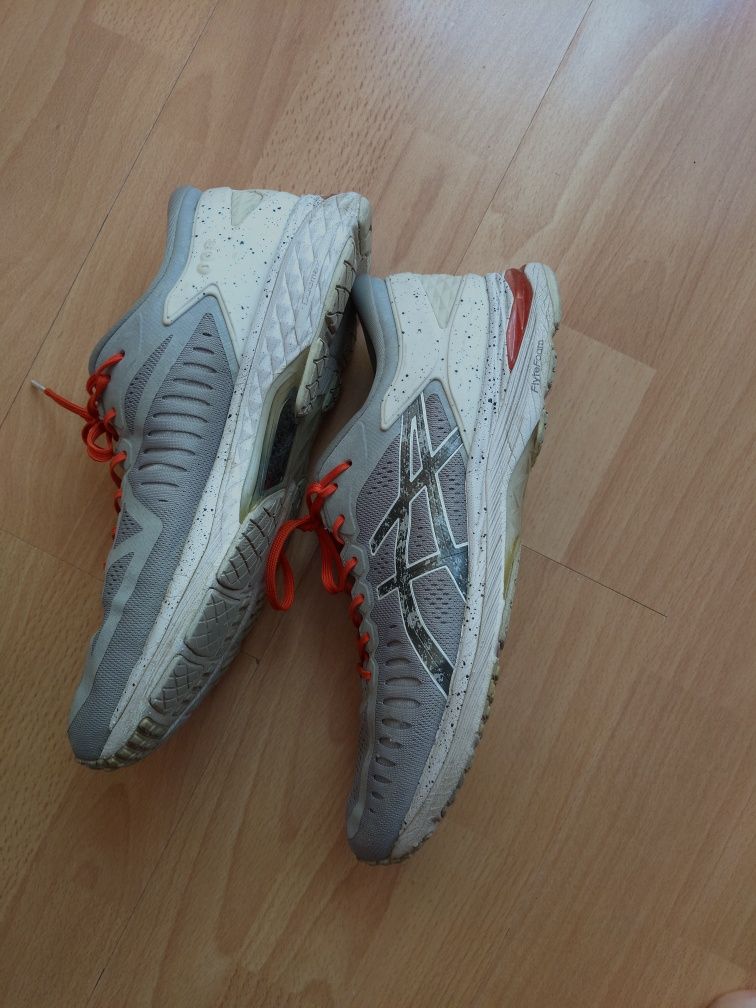 Asics MetaRun limited