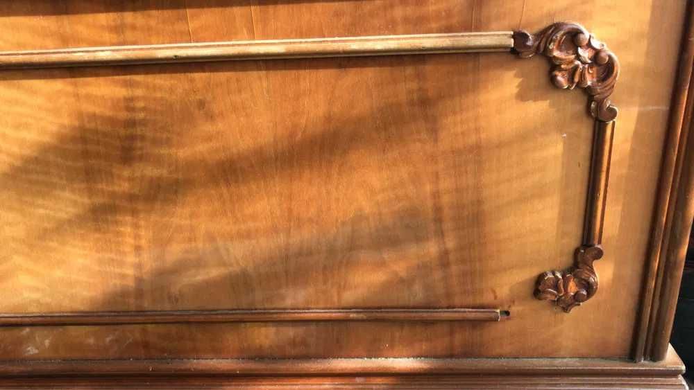 Dulap sifonier cu 4 usi Madrigal lemn nuc   stil baroc  Si NOPTIERE