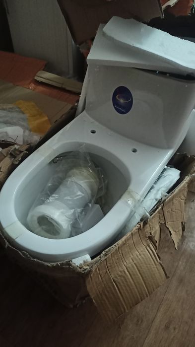 Новый унитаз 30.000