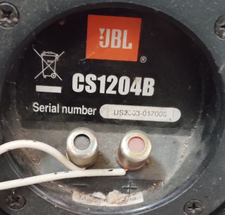 Vând subwoofer JBL 1000w