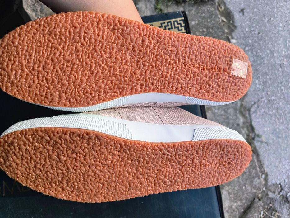 НоВИ 2 чифта 45 номер SUPERGA