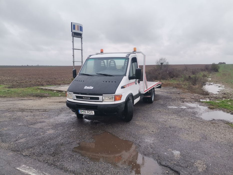Vând platformă auto Iveco daily 65C15 se conduce cu categoria C