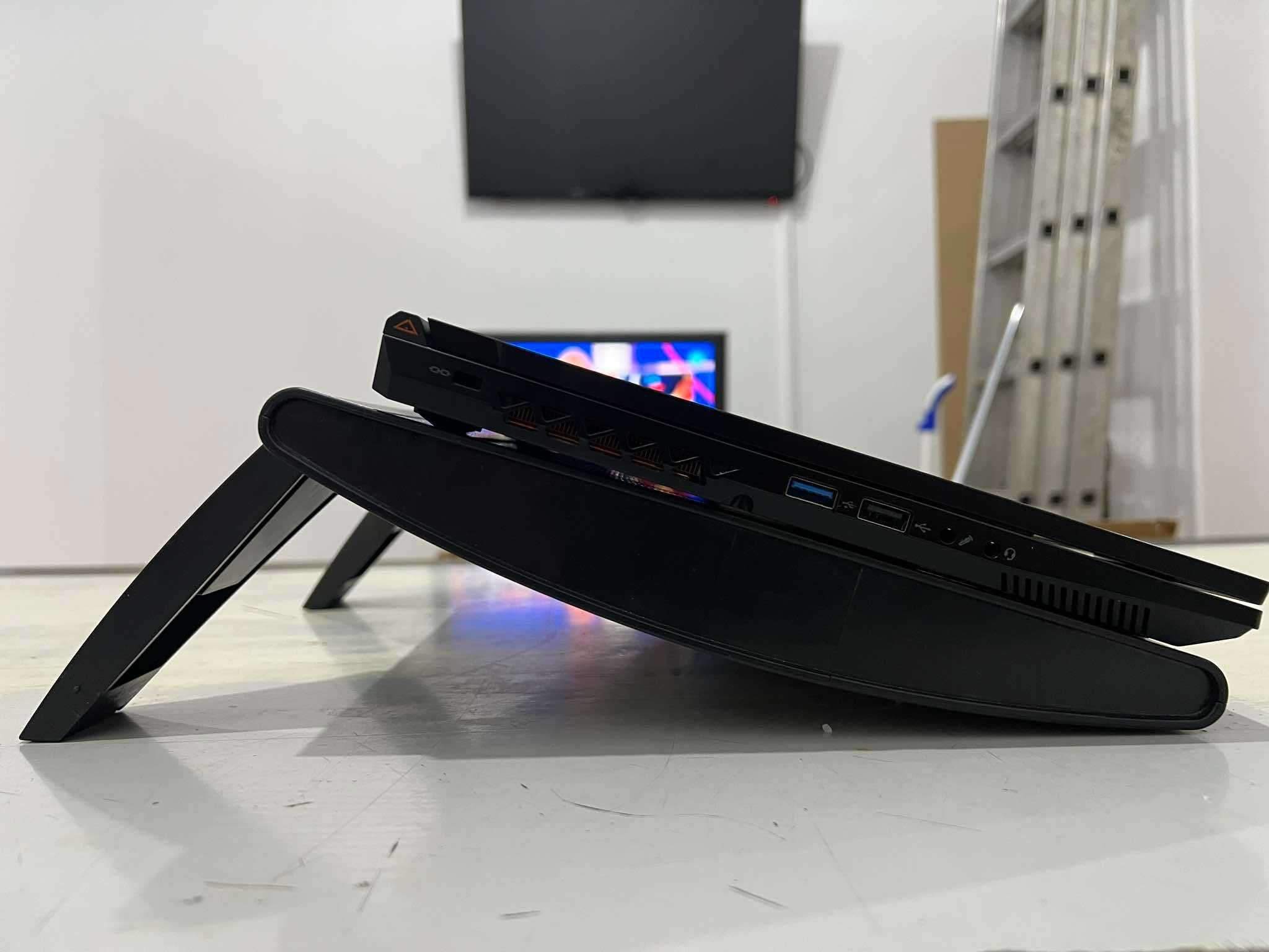 Геймърски лаптоп Gigabyte G5 MF