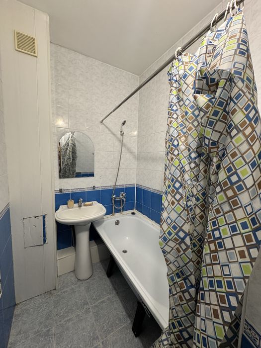 Продается 2 ком.кв 2004 года кирпичный теплый дом!