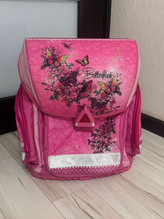 Продам школьные рюкзаки