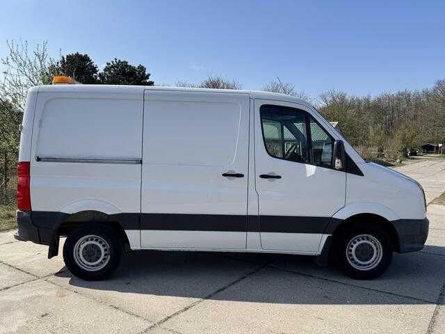 Închiriere dubă Vw Crafter fără șofer 350 lei/zi