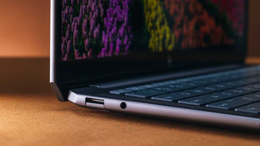 Noul HP Spectre OmniBook Ultra 14" 2.2K Ryzen AI 9 HX 375 2TB SSD 32GB