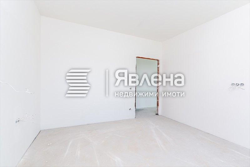 Продава 3-Стаен в Кръстова Вада