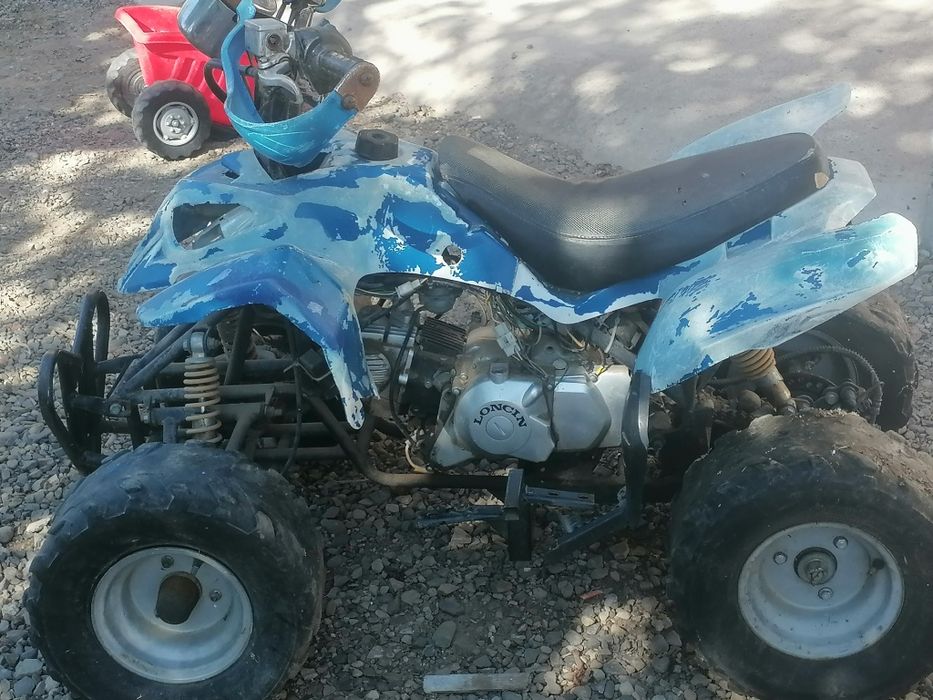 Atv 110cc piese pentru a funcționa ii trebuie carburator și baterie