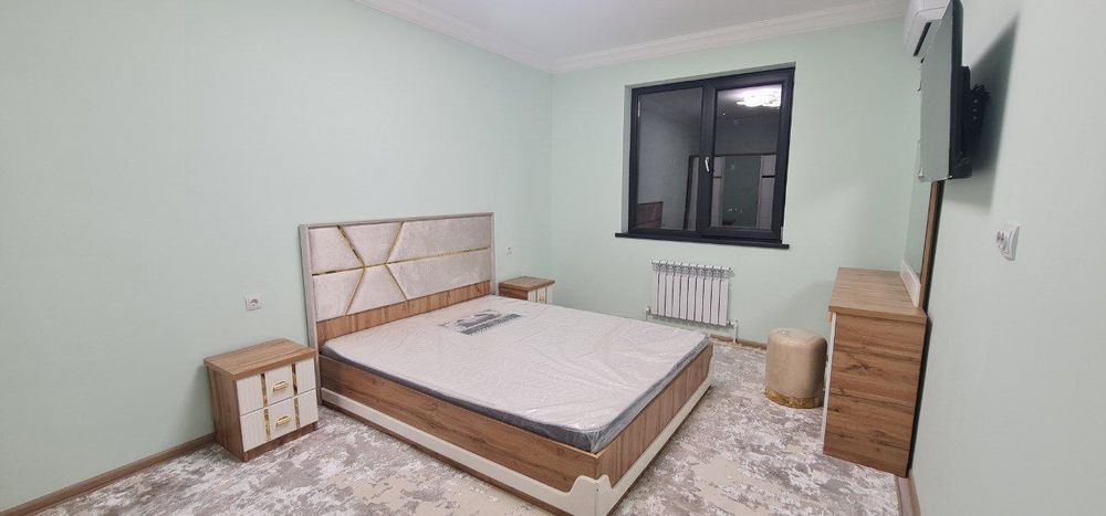 Бюк ипак юли метро ёнида аренда