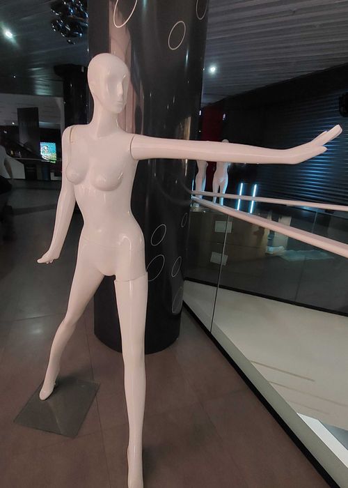 Manechine dama din fibra de sticla