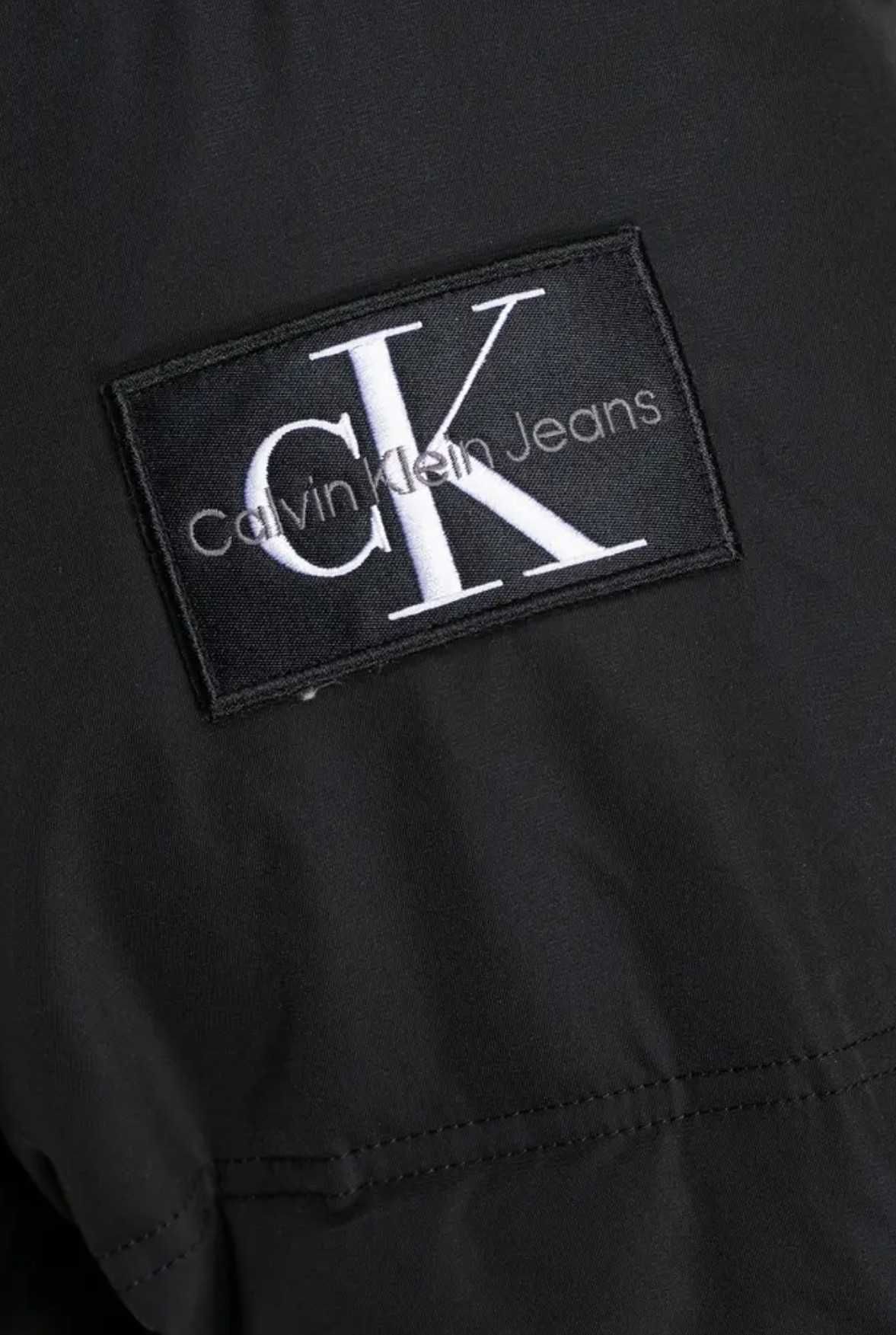 Парка Calvin Klein