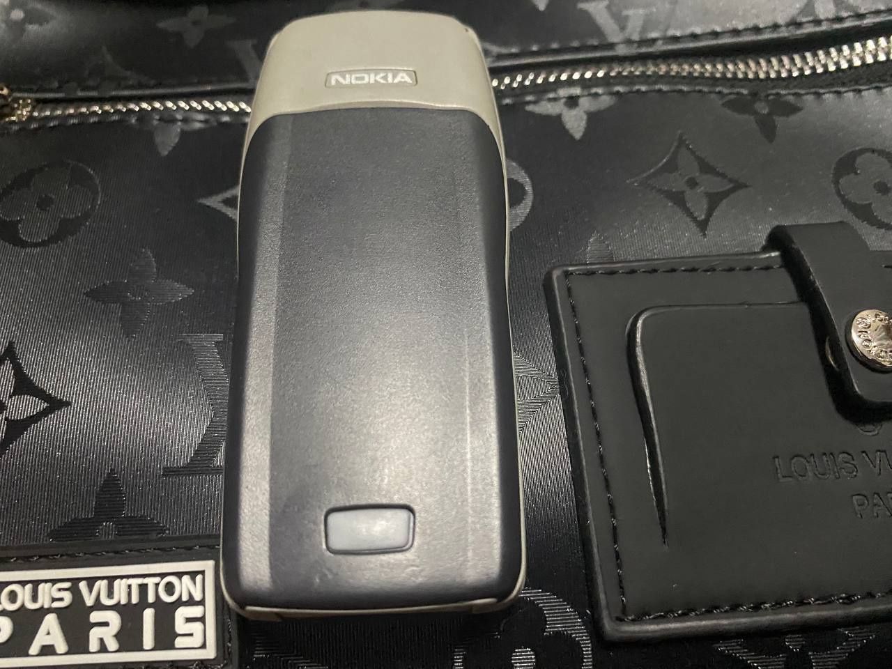 Assalom alekum telefon sotiladi Original Nokia 1100