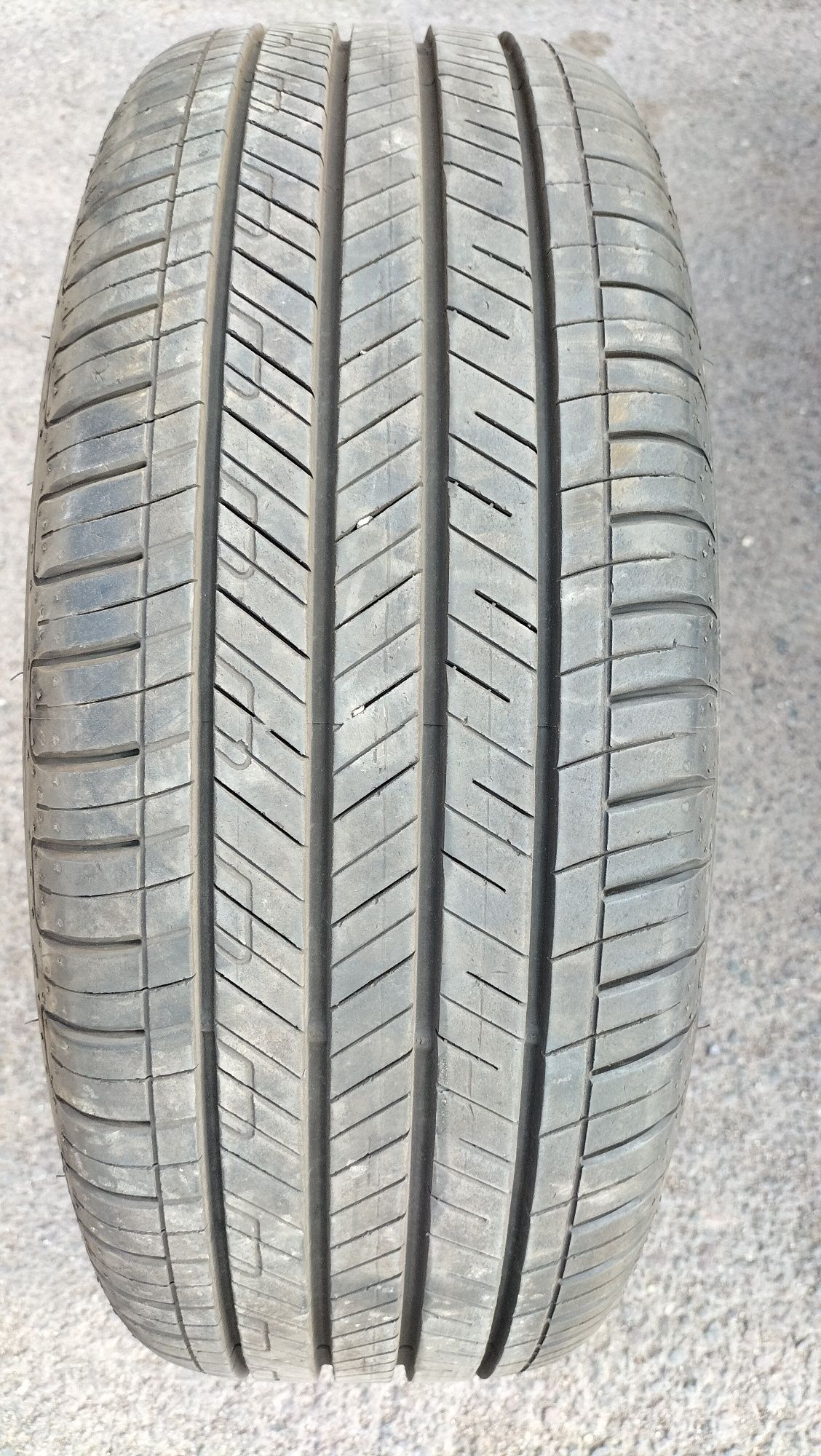 Продам резина 215/60 R16