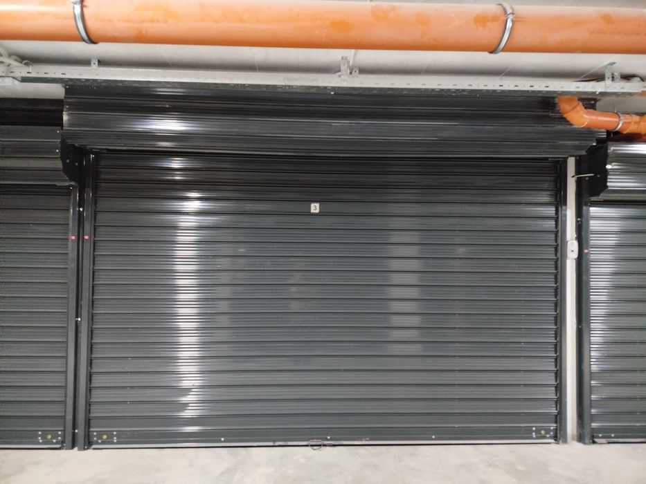 Подземен гараж в район Опълченски