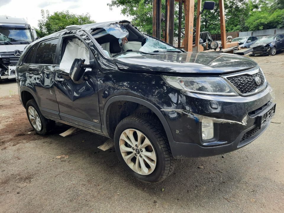 Dezmembrez Kia Sorento 2 FACELIFT 2013 motor 2.2crdi D4HB 197cp cutie de viteze automata dezmembrari
