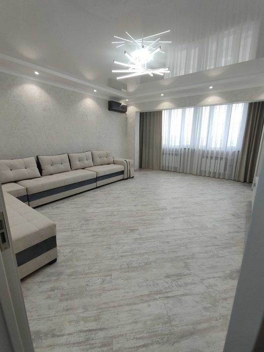 От собственника 2х комнатная с евро ремонтом , мебелью и техникой