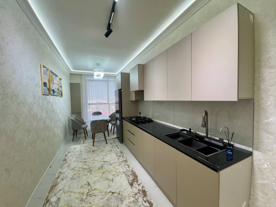 Продается 4х комнатная кв. 125м2. 4й этаж. Багишамал.