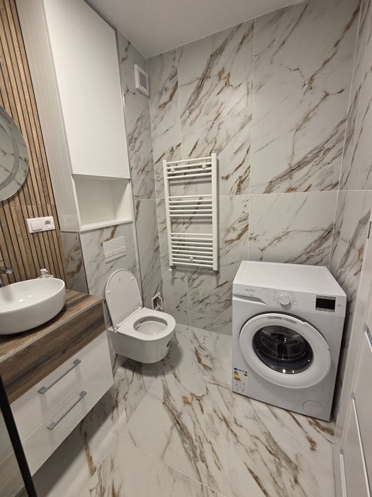 Apartament de lux cu 2 camere de închiriat