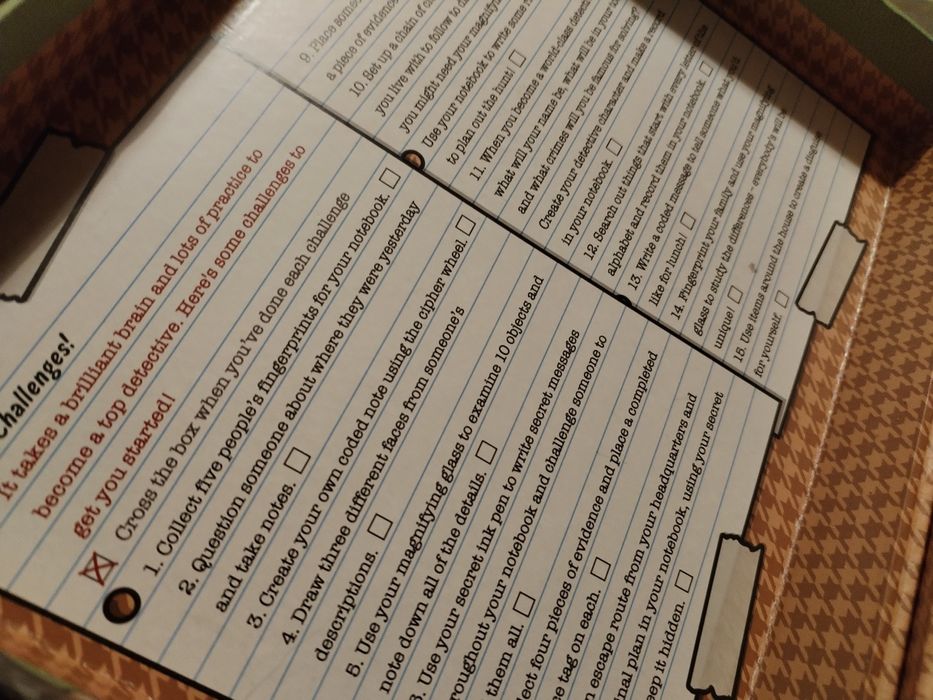 Detective toolkit - trusa detectivului