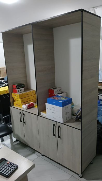 Operator stol stul va shkaf