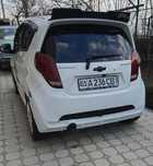 Автомобиль Chevrolet Spark