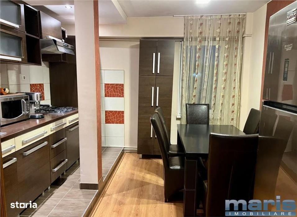 Apartament 3 camere zona Tudor etaj 6 din 8