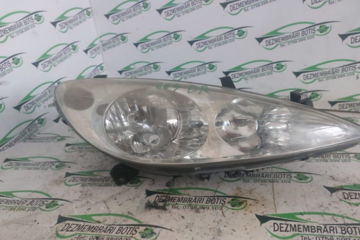 Far dreapta Peugeot 307 prima generatie (facelift)