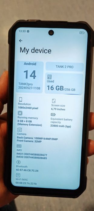 Smartphone 8849 Tank 2 Pro cu videoproiector