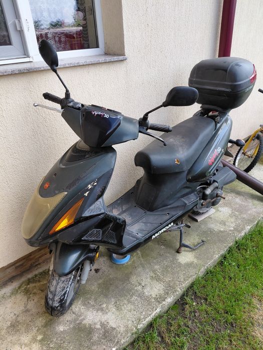 Vând motor în 2 timpi,unic proprietar